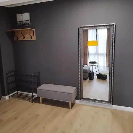 Apartment Home Apartment *